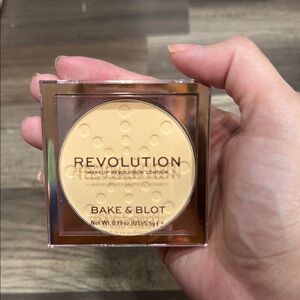 Revolution Bake & Blot in Banana